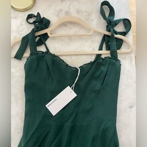 NWT Reformation Jasen Dress in Color Forest and Size 0